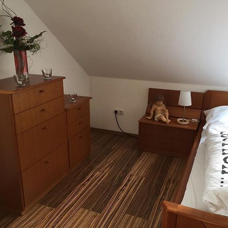 Gaestezimmer Hausaeckerweg Erlangen Dış mekan fotoğraf